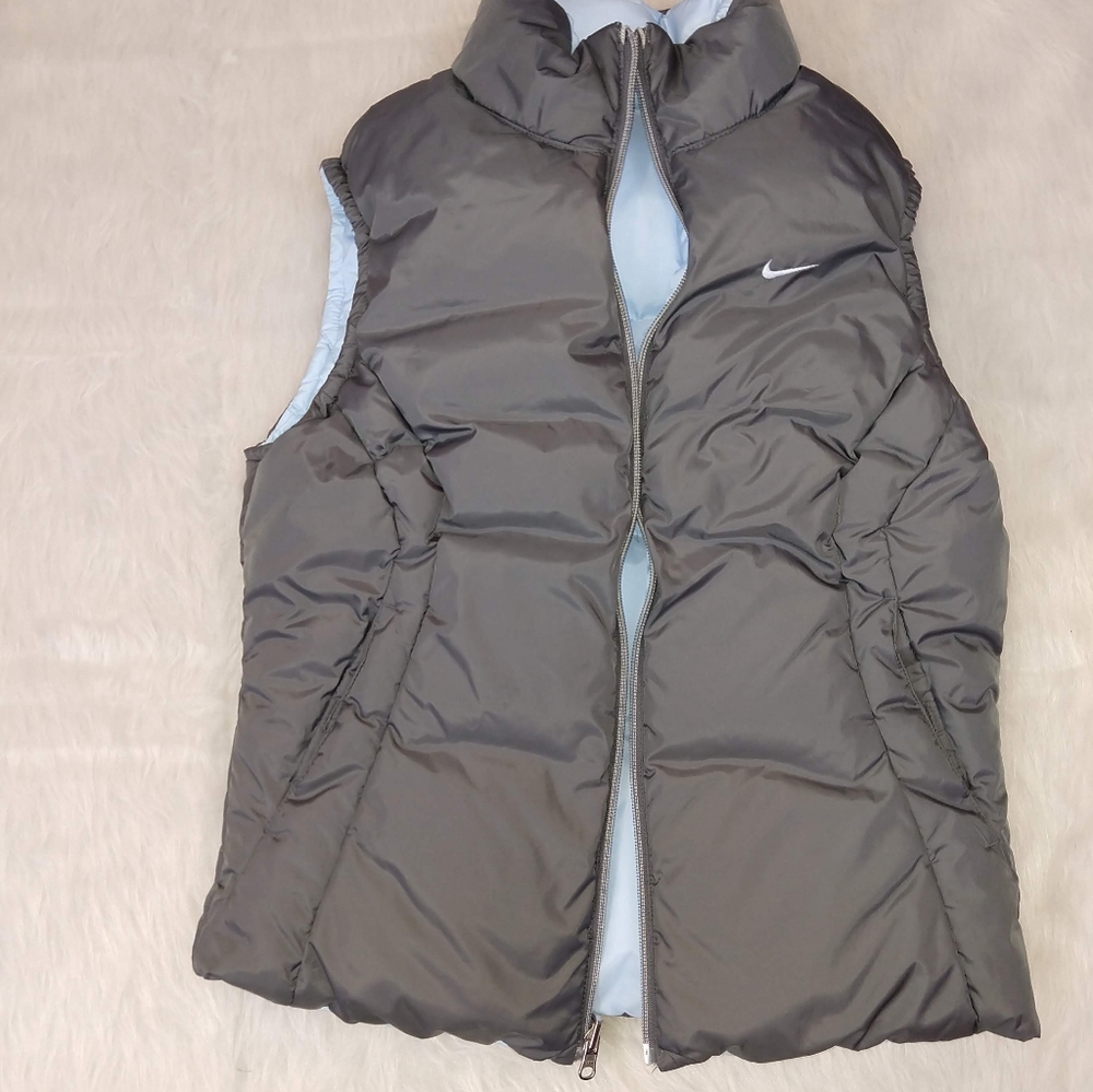 Nike down feather reversible vest sz M